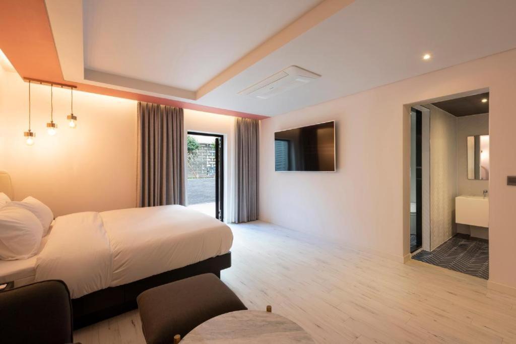 Hound Hotel Yeonsan Пусан Екстер'єр фото