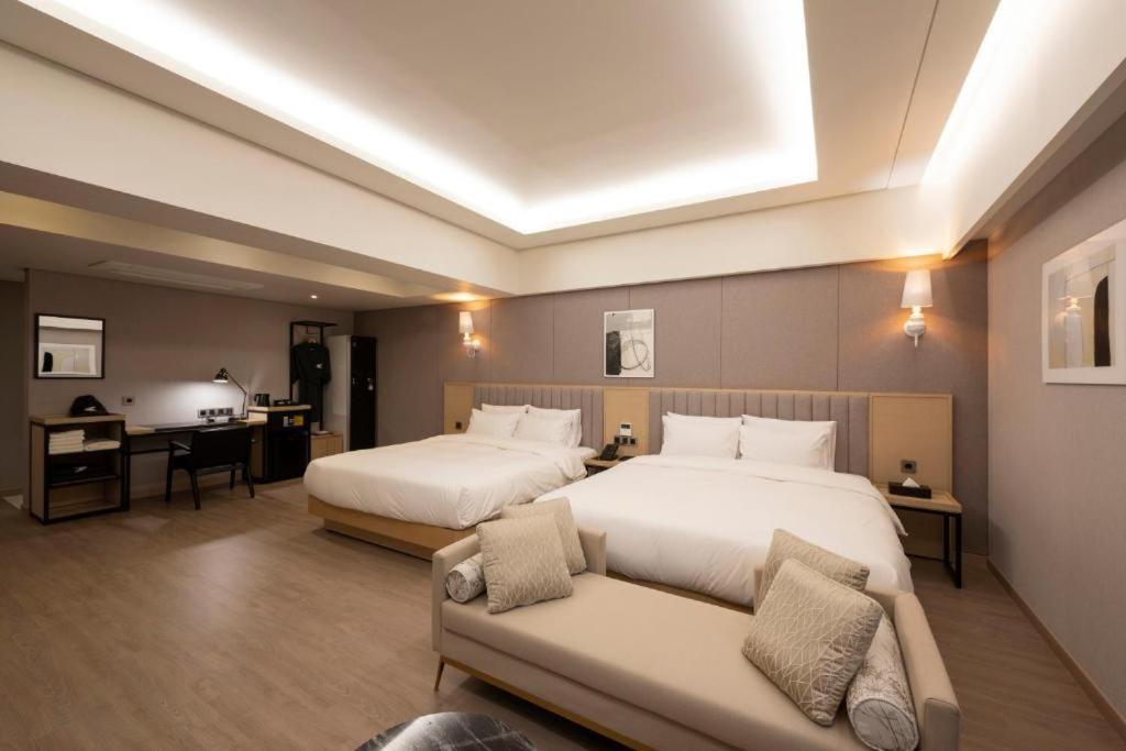 Hound Hotel Yeonsan Пусан Екстер'єр фото