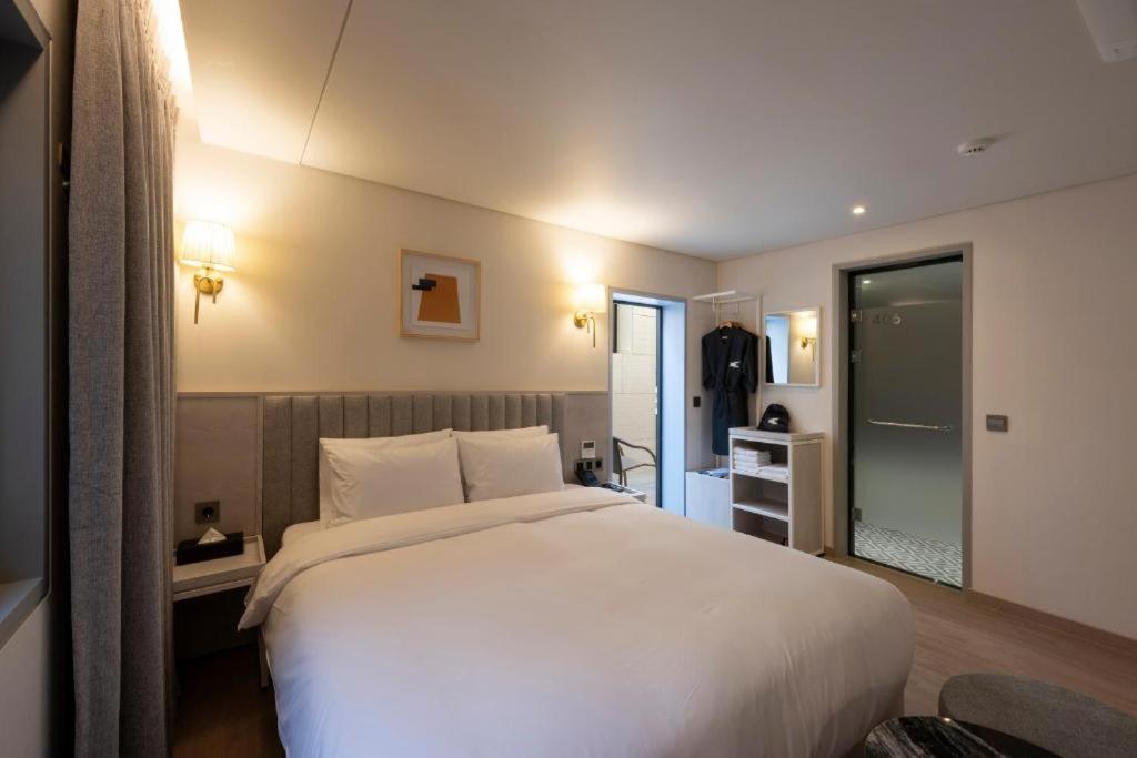 Hound Hotel Yeonsan Пусан Екстер'єр фото